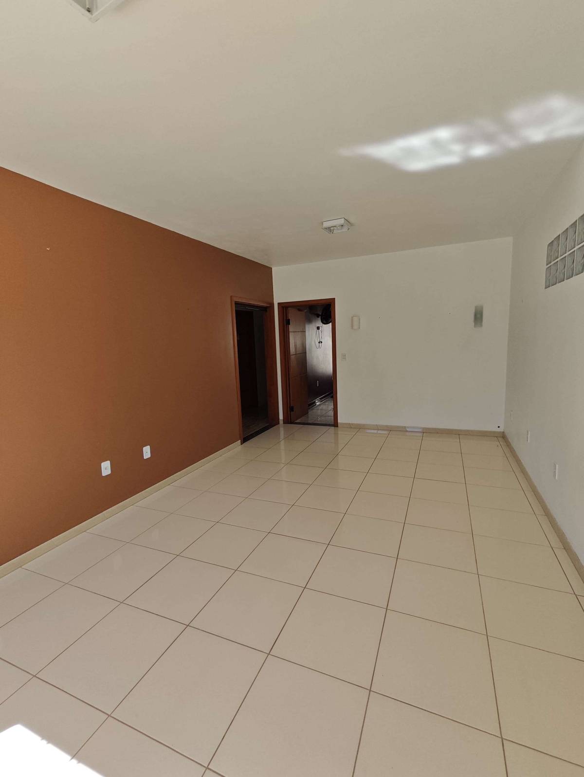  - Casa para alugar, com 3 quartos